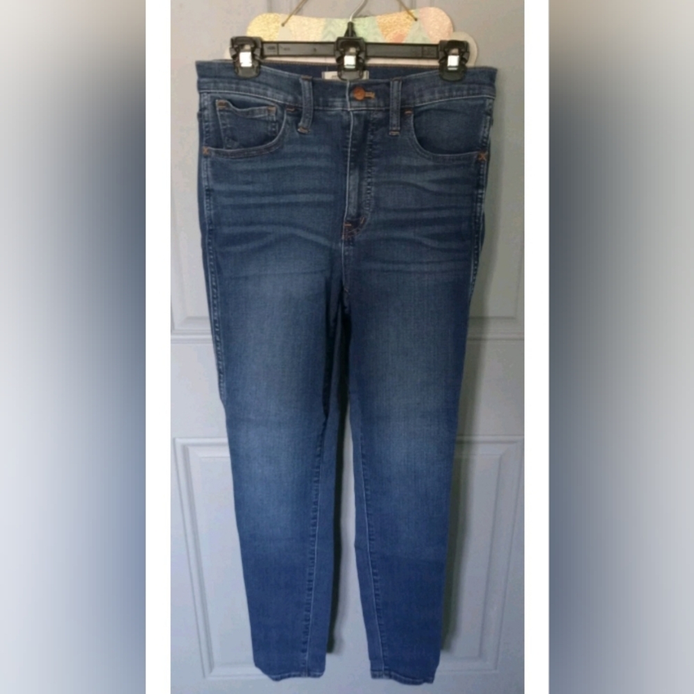 Madewell Straight-Leg Jeans in Mid Blue Wash